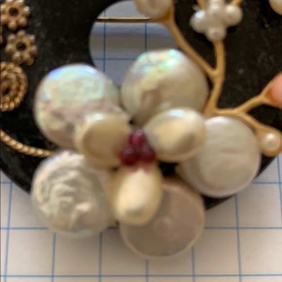 Brooch - Picture 3 of 4